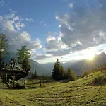 In Seefeld Near Rosshuette Seefeld w Tirolu