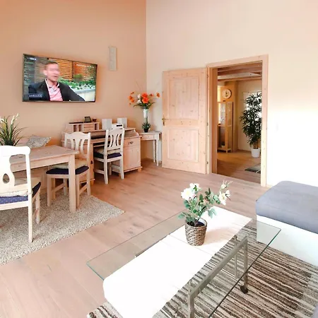 Snug In With Infrared Sauna Seefeld in Tirol